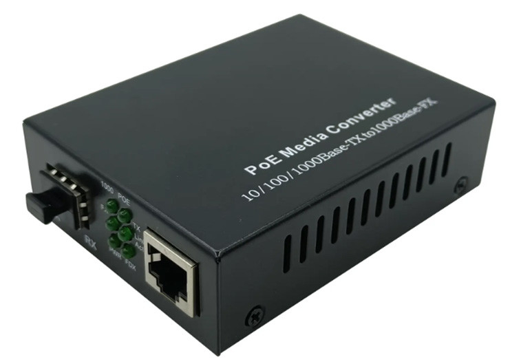 10/100/1000Mbps SFP POE Fiber Media Converter พร้อม 1 พอร์ต PoE และ 1 สล็อต SFP