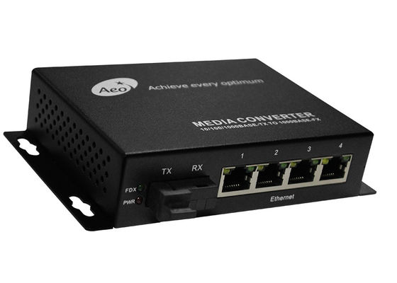 4 พอร์ต POE Ethernet Media Converter พร้อม 1 SC และ 4 พอร์ต POE